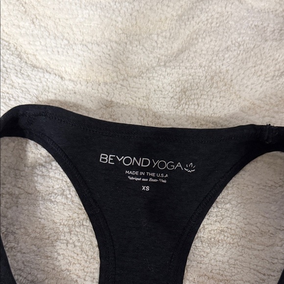 Beyond Yoga Spacedye Step Up Racerback Black Tank Top - Picture 2 of 4